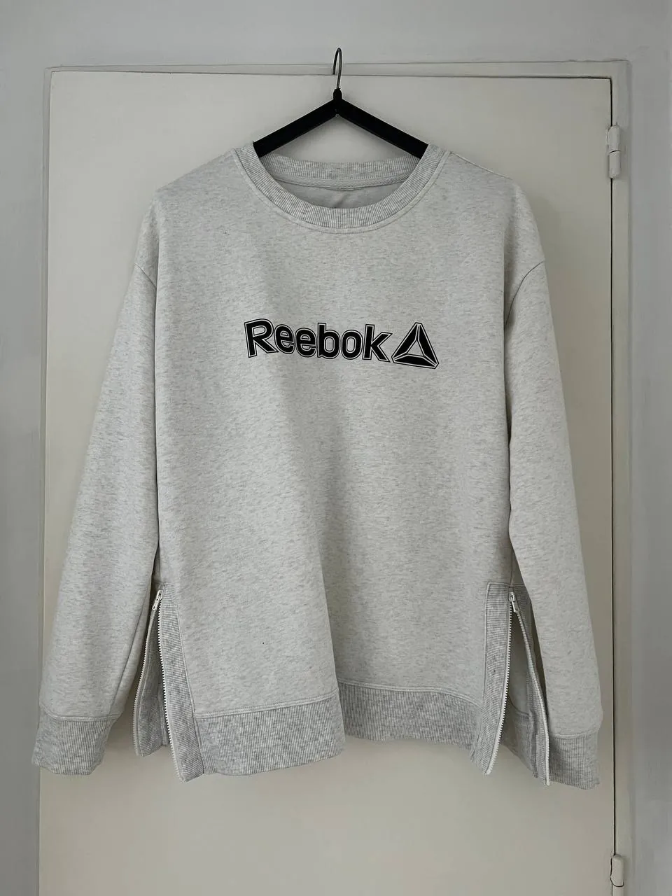 Свитшот Reebok унисекс новый без капюшона 1