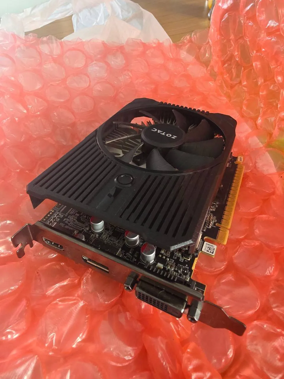 Видеокарта ZOTAC GTX 1050 Ti 4GB 2