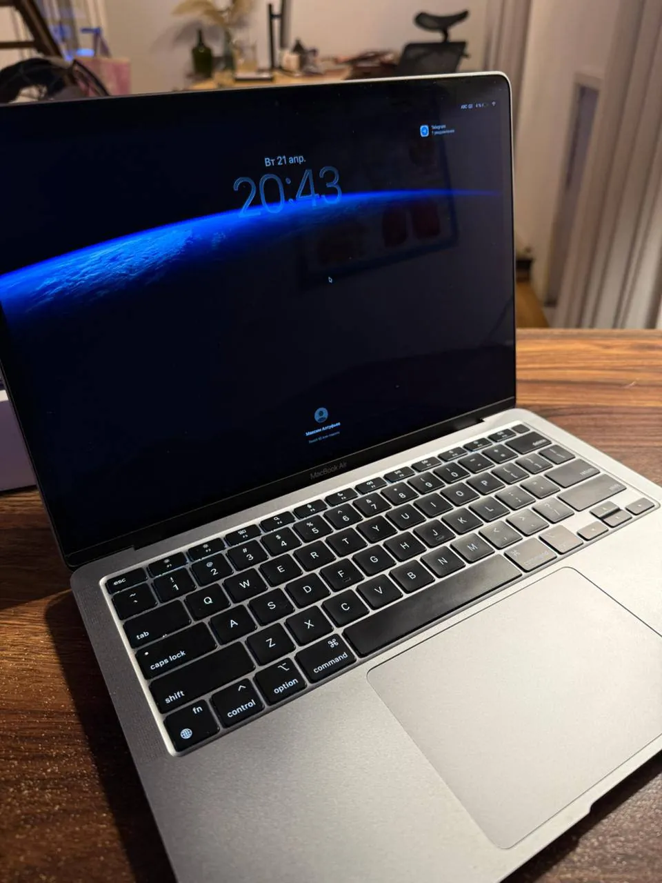 MacBook Air M1 8GB 256GB Space Gray 1