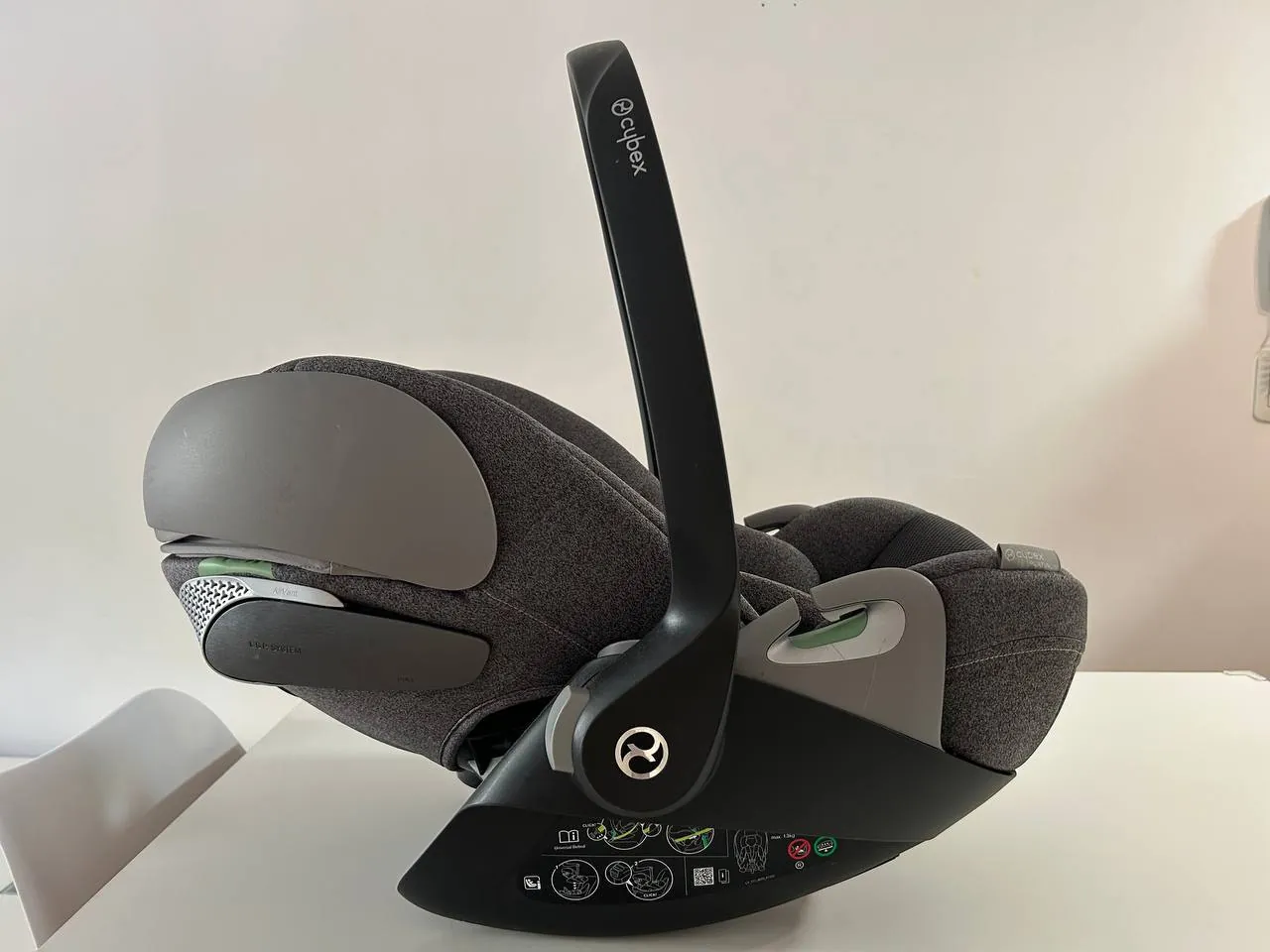 Автокресло Cybex Cloud T i-Size Mirage Grey 1