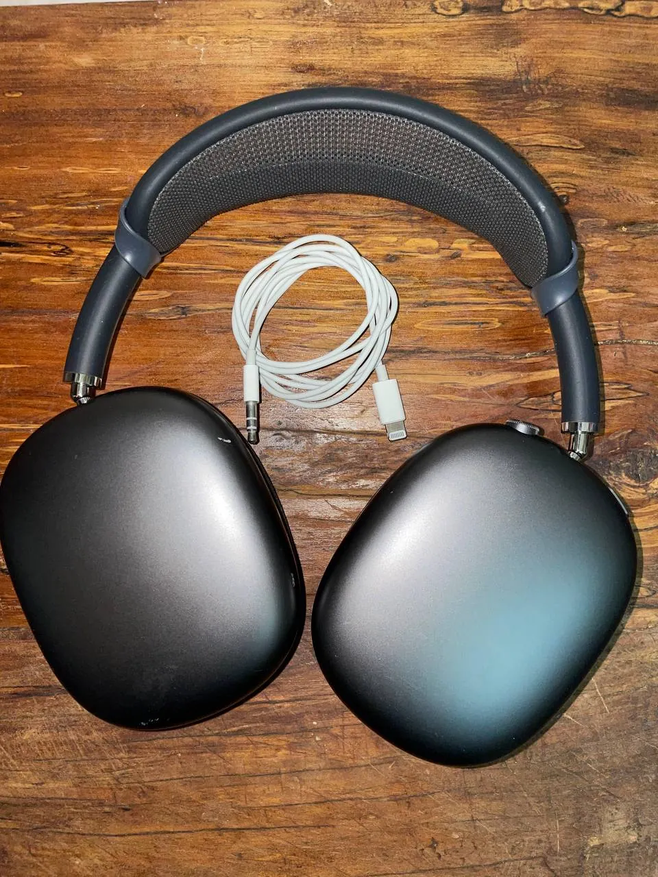 AirPods Max Lightning наушники чёрные 3