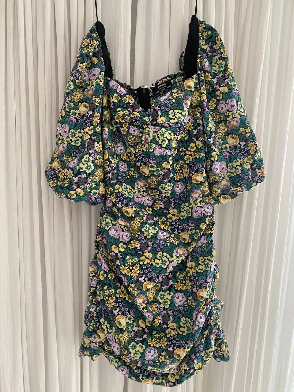 Платье-мини Bershka цветочный принт новое S 1