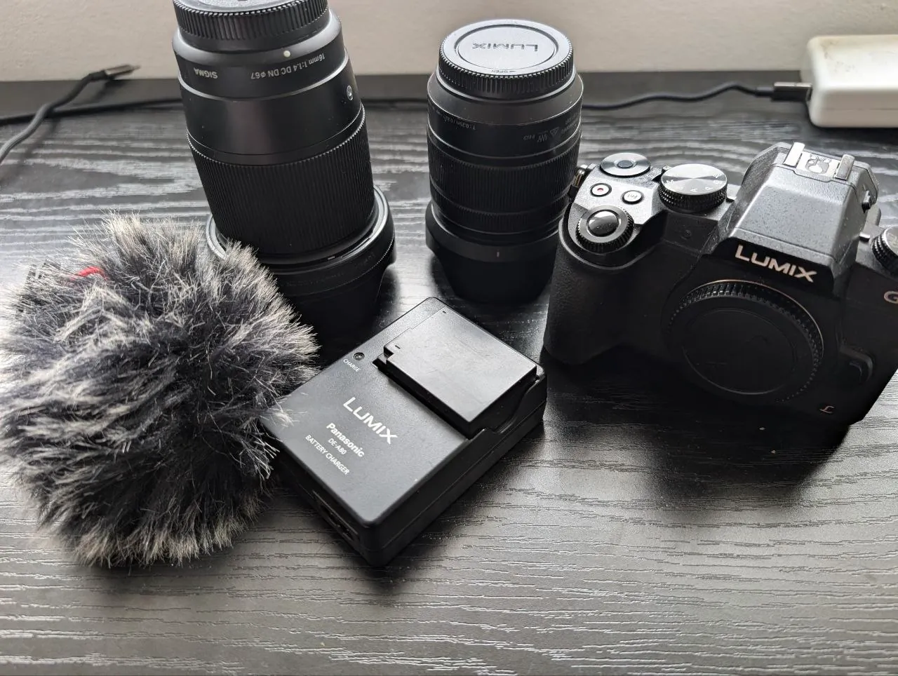Panasonic Lumix G80 беззеркалка два объектива микрофон 1
