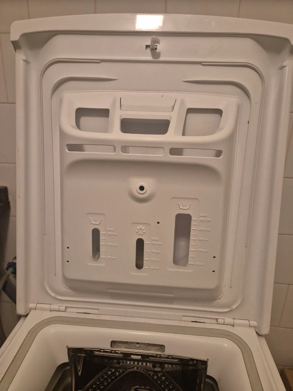 Стиральная машина Whirlpool WCS60ZB верхняя загрузка 3