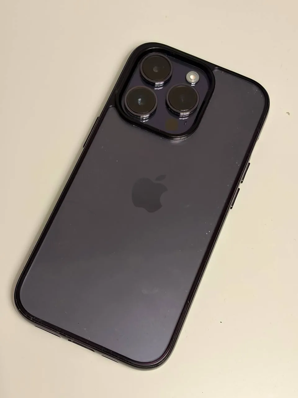 iPhone 14 Pro 256 ГБ два чехла 2