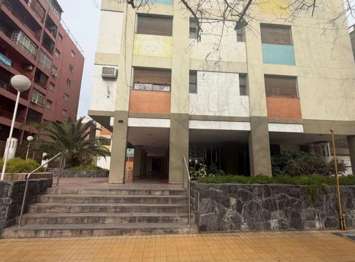 3к квартира продажа Мендоса Plaza Independencia 1
