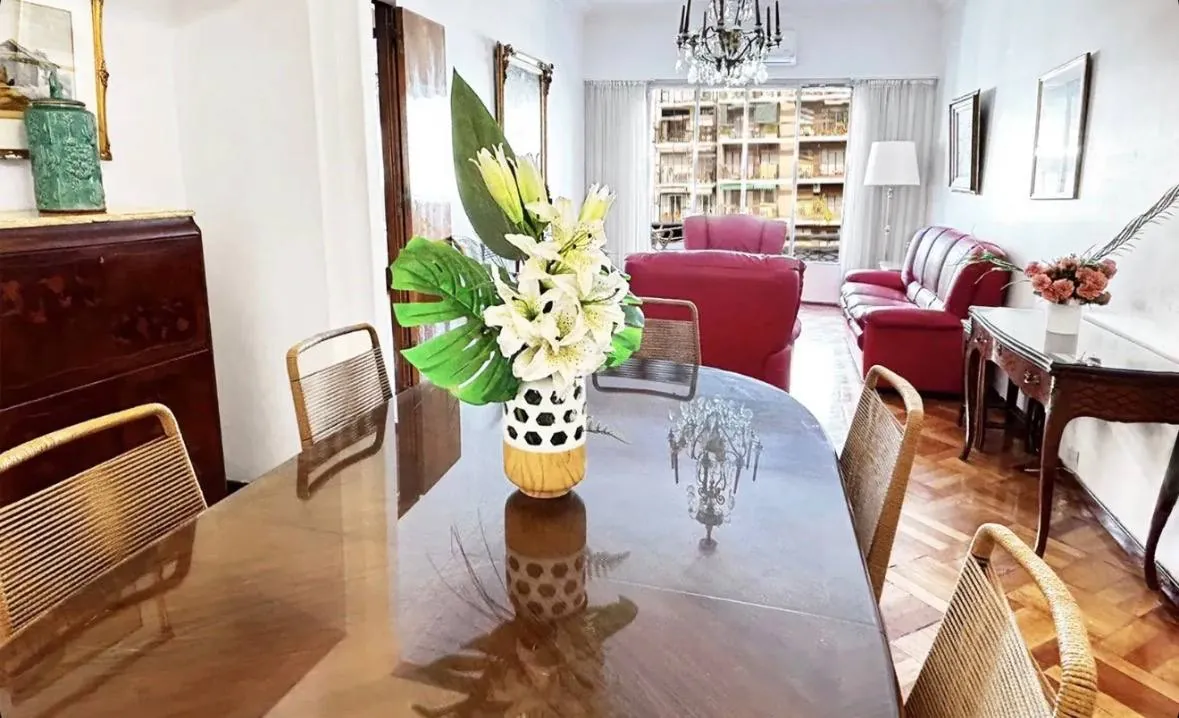 4к квартира Recoleta Callao 1170 аренда 1