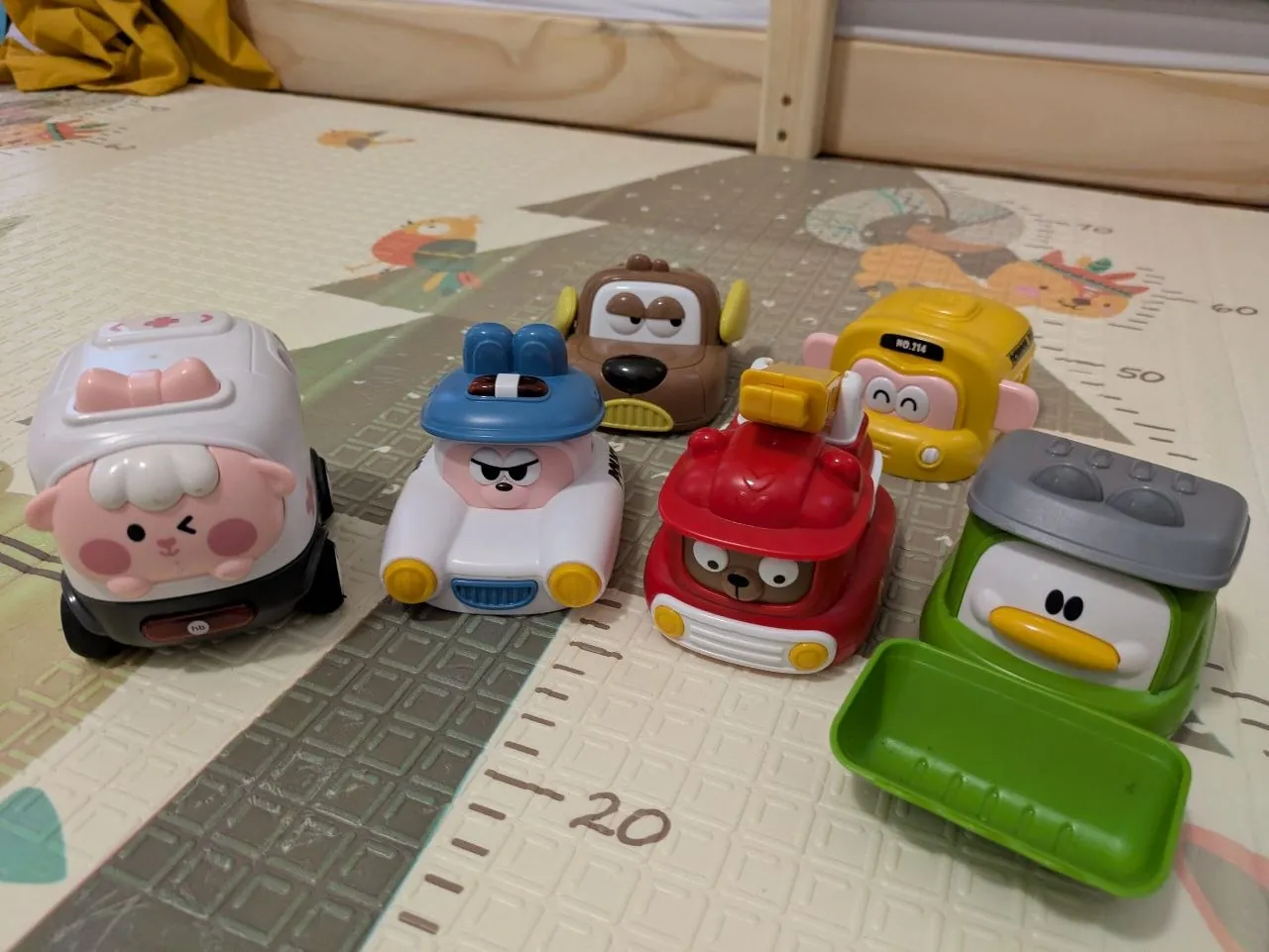 Магнитные машинки Happy Baby 6 штук 2