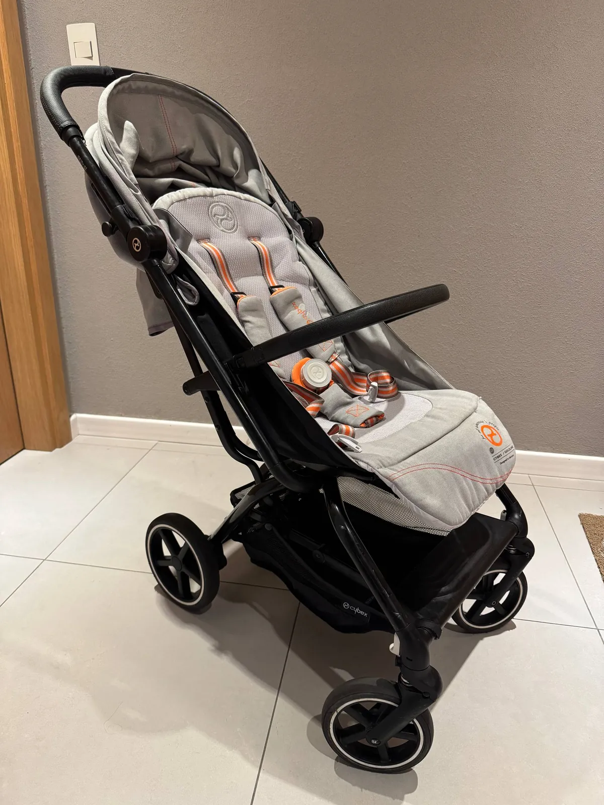 Коляска Cybex Eezy S+ 2 Lava Grey с аксессуарами 1